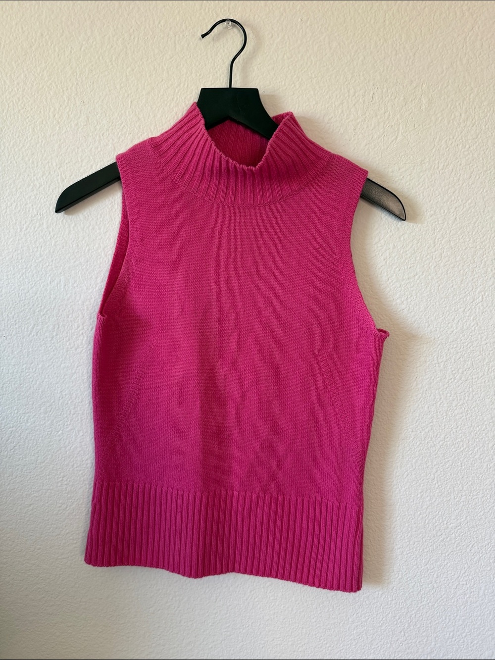 100% Cashmere Sleeveless Turtleneck Sweater Tank Hot Pink Size S